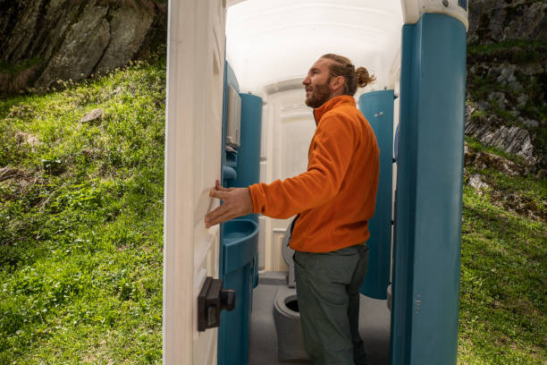 Best Porta potty rental near me  in Louisa, VA